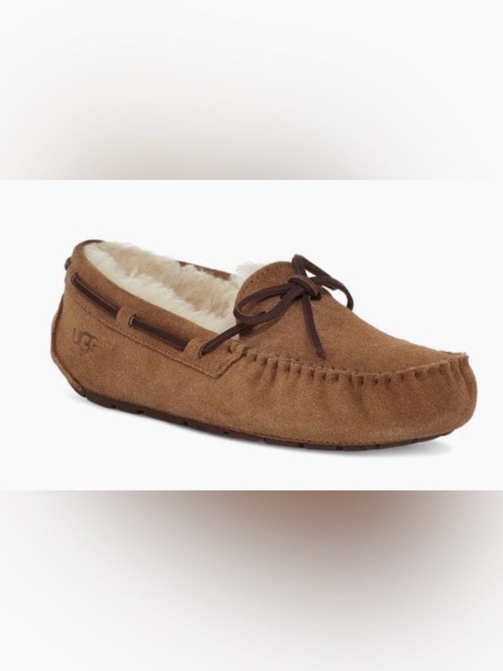 UGG Women’s Dakota Moccasin in Chestnut Size 8 LIKE NEW!
